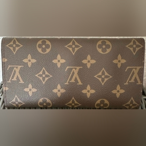 Monogram Wallet - Picture 8 of 8